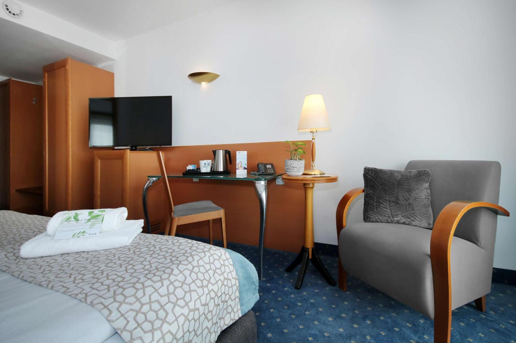 Best Western Hotel Halle-Merseburg Exterior foto